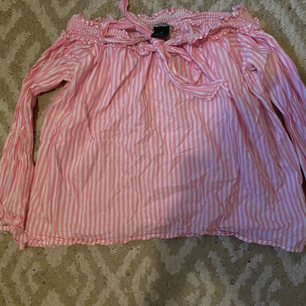 Blouse - Picture 2 of 3
